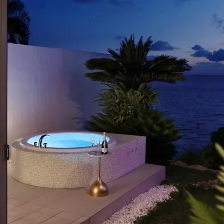 Crystal Villa Miyakojima Sunayama Beach Exterior photo