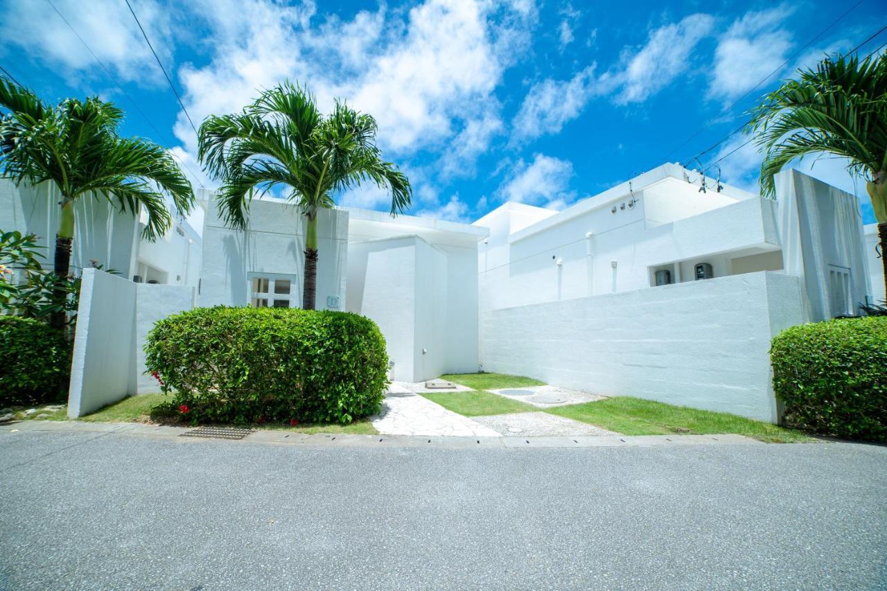 Crystal Miyakojima Sunayama Villa *
