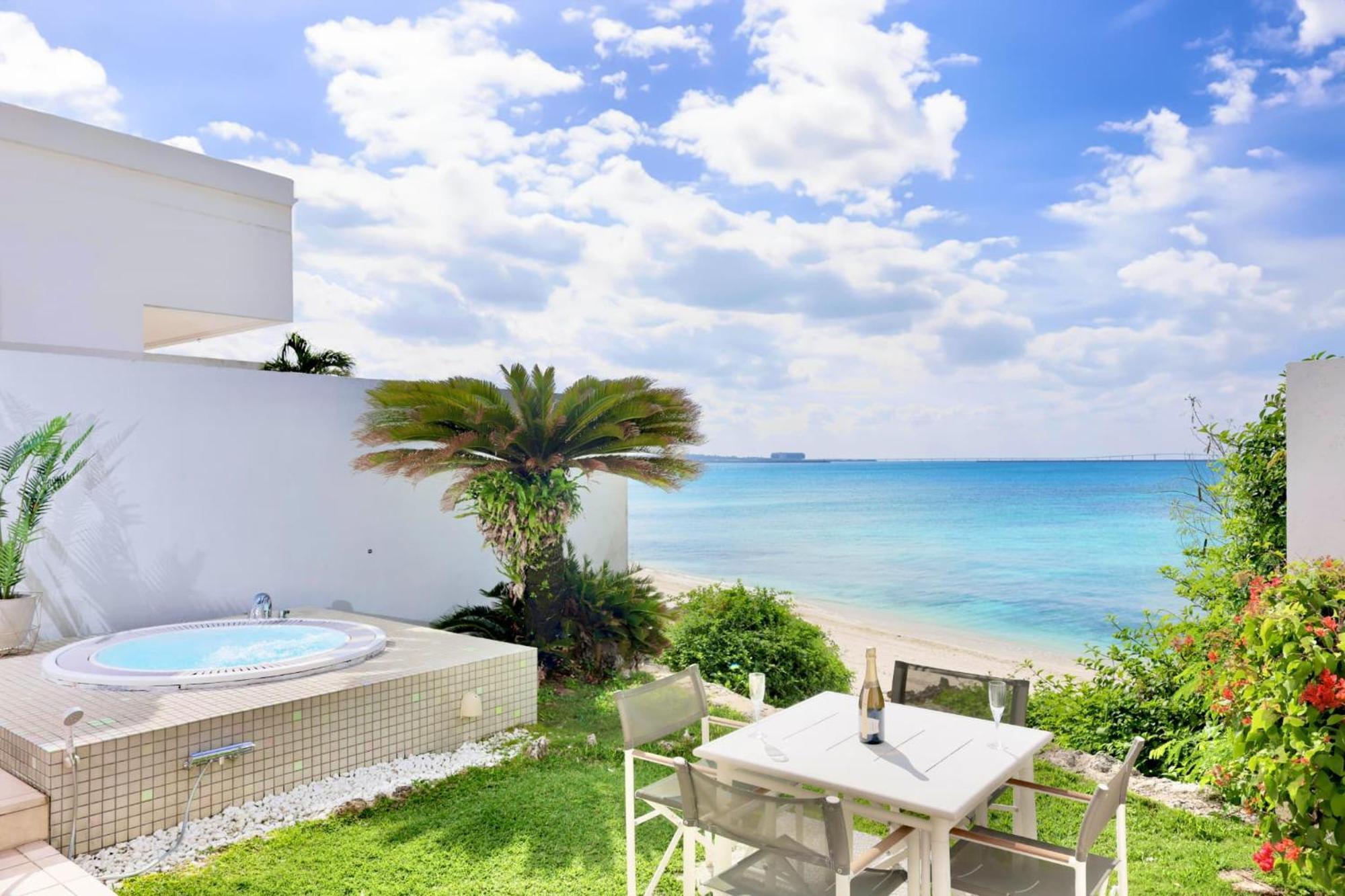 Crystal Miyakojima Sunayama Villa *